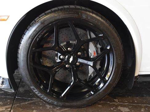 Used 2015 Chevrolet Camaro Z/28 RWD image 49