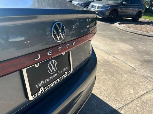 New 2026 Volkswagen Jetta SE image 27