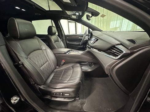 Certified 2023 Buick Enclave Avenir w/ Avenir Technology Package image 27