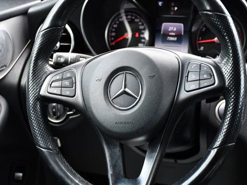 Used 2019 Mercedes-Benz GLC 300 4MATIC image 19