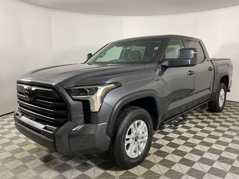 New 2026 Toyota Tundra SR5 image 3