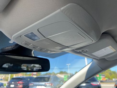 Used 2022 Ford Edge SEL image 50