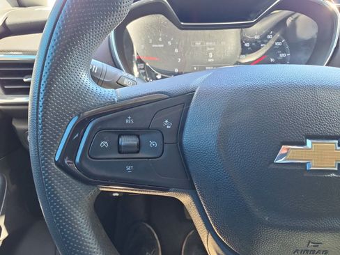 Used 2021 Chevrolet TrailBlazer LT w/ Convenience Package FWD image 14