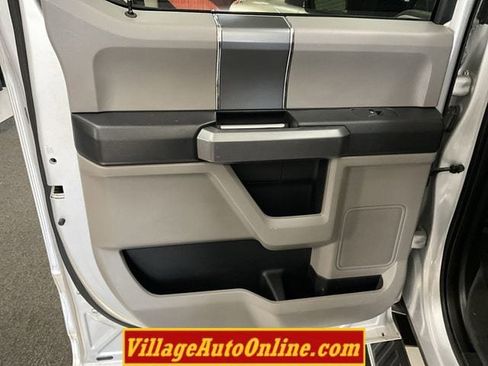 Used 2016 Ford F150 XLT w/ Equipment Group 302A Luxury image 27