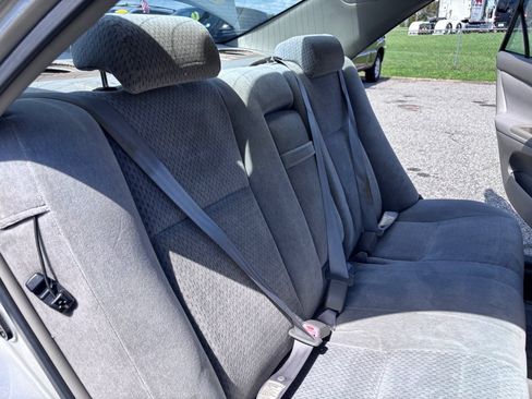 Used 2004 Toyota Camry FWD image 26