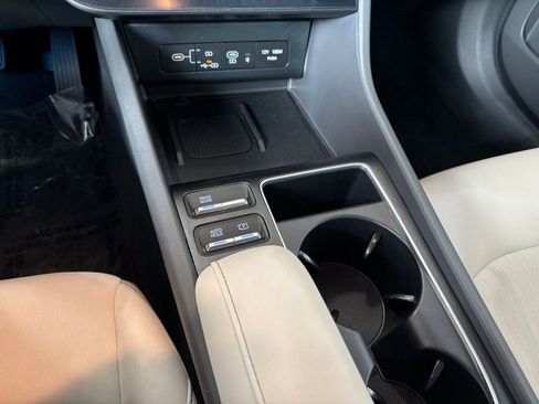 Used 2025 Hyundai Sonata SEL FWD image 17