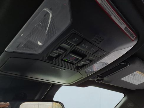 Used 2024 Toyota RAV4 SE image 17