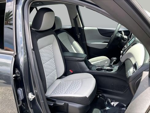 Used 2018 Chevrolet Equinox LS FWD image 8