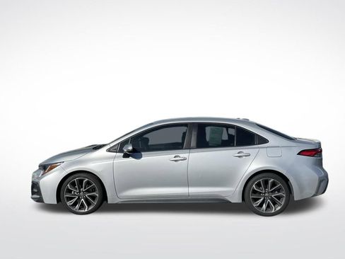 Used 2020 Toyota Corolla SE image 2