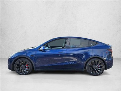 Used 2022 Tesla Model Y Performance AWD/4WD image 3