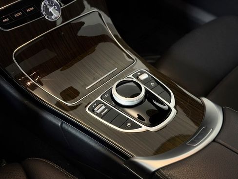 Used 2020 Mercedes-Benz C 300 4MATIC Sedan image 18