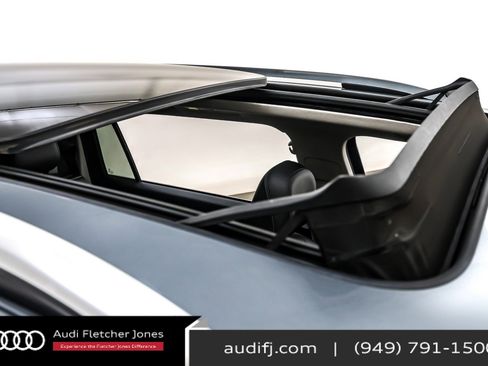 Used 2023 Porsche Taycan 4S image 22