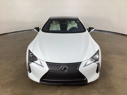 Used 2018 Lexus LC 500 Coupe w/ Touring Package RWD image 2