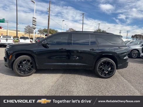 Certified 2024 Chevrolet Traverse RS image 5