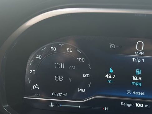 Used 2022 Chevrolet Suburban RST w/ Luxury Package image 14