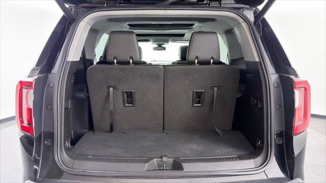 Used 2023 GMC Acadia SLT w/ Technology Package FWD image 18