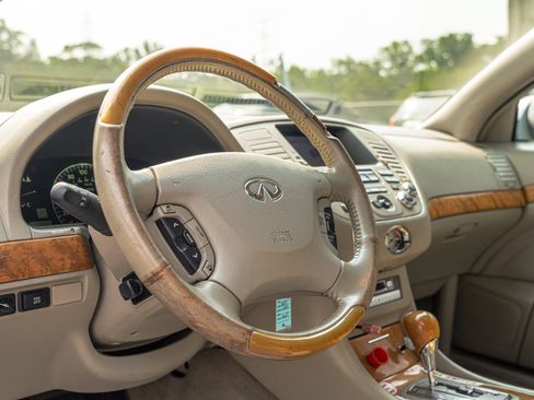 Used 2002 INFINITI Q45 image 10