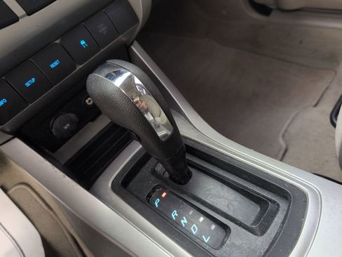 Used 2011 Ford Focus SE image 25