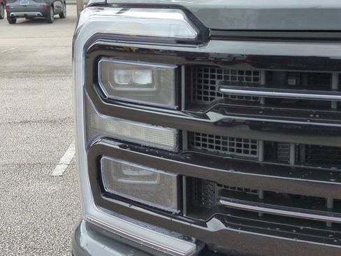 New 2026 Ford F350 Platinum w/ FX4 Off-Road Package image 10