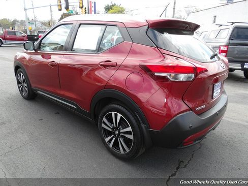 Used 2020 Nissan Kicks SR FWD image 7