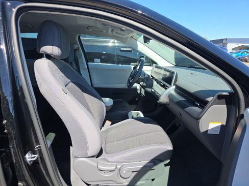 Used 2024 Hyundai Ioniq 5 SEL AWD/4WD image 2