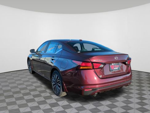 Certified 2025 Nissan Altima 2.5 SV w/ SV Premium Package image 17