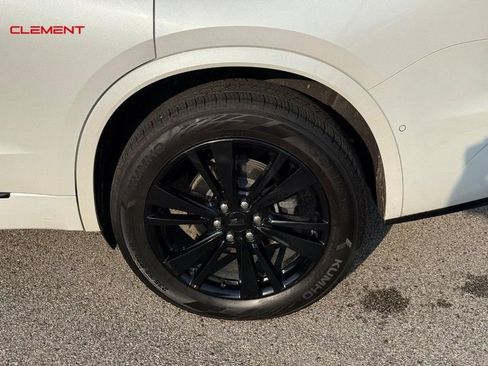 Used 2023 Cadillac XT6 Premium Luxury w/ Technology Package AWD/4WD image 4