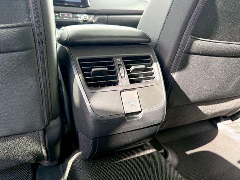 Used 2018 Honda Clarity Plug-In Hybrid image 33