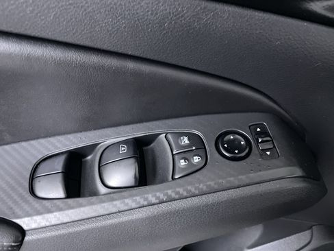 Used 2022 Nissan Altima 2.5 SV image 11