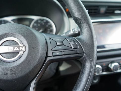 Used 2025 Nissan Kicks Play S FWD image 31