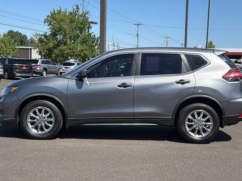Used 2018 Nissan Rogue S FWD image 9