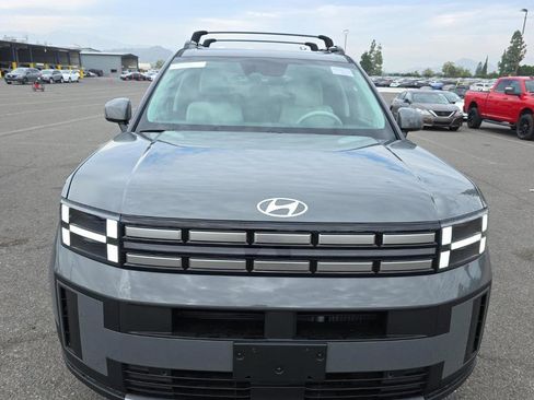 Used 2025 Hyundai Santa Fe SEL image 2