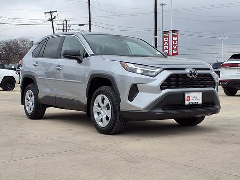 Certified 2025 Toyota RAV4 LE image 3