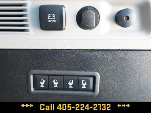 Used 2024 Jeep Wagoneer Series II w/ Flexible Seating Group RWD image 28