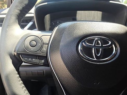 Used 2025 Toyota Corolla SE FWD image 27