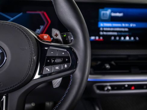 Used 2025 BMW XM image 37