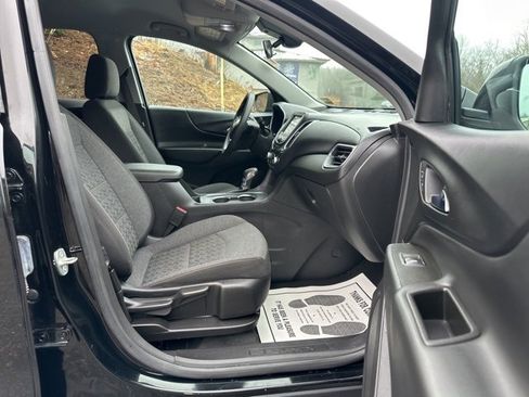 Used 2022 Chevrolet Equinox LT image 30
