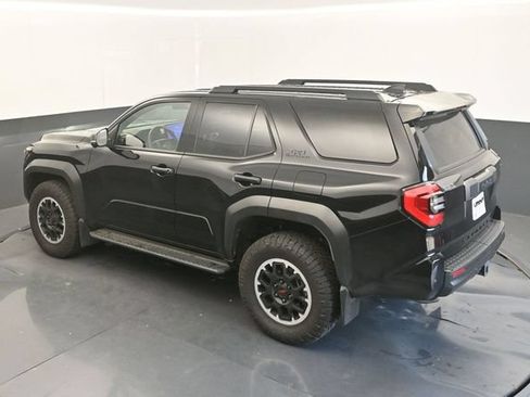 Used 2025 Toyota 4Runner TRD Off-Road Premium AWD/4WD image 22