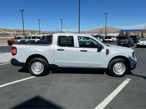 New 2026 Ford Maverick XL w/ Equipment Group 101A AWD/4WD image 6