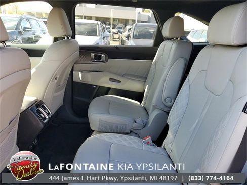 Certified 2025 Kia Sorento SX Prestige image 33