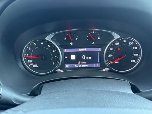 Used 2022 GMC Terrain SLT w/ Infotainment Package II image 14