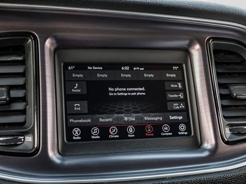 Used 2018 Dodge Challenger R/T image 30