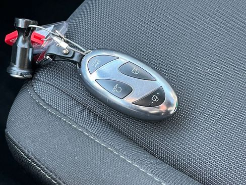 Used 2025 Hyundai Kona SEL image 22