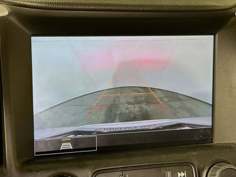 Used 2022 GMC Terrain SLT w/ Infotainment Package II FWD image 12
