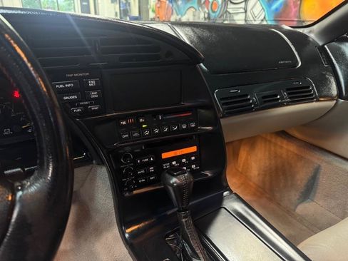 Used 1996 Chevrolet Corvette Coupe RWD image 16