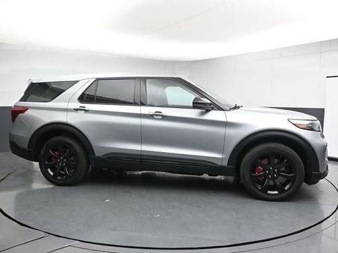 Certified 2022 Ford Explorer ST w/ Equipment Group 401A AWD/4WD image 12