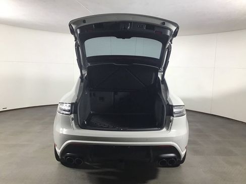 Certified 2023 Porsche Macan GTS AWD/4WD image 17
