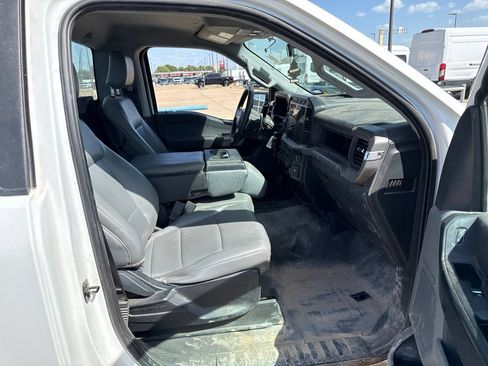 Used 2024 Ford F150 XL RWD image 9