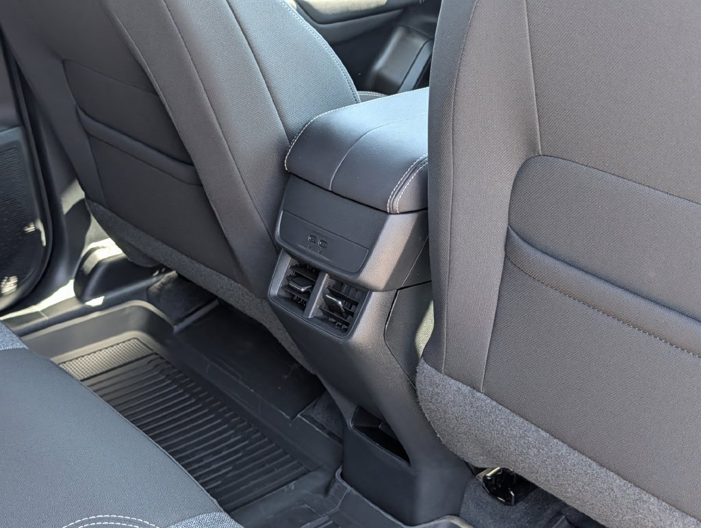 New 2027 GMC Terrain Elevation w/ Technology Package II FWD image 30