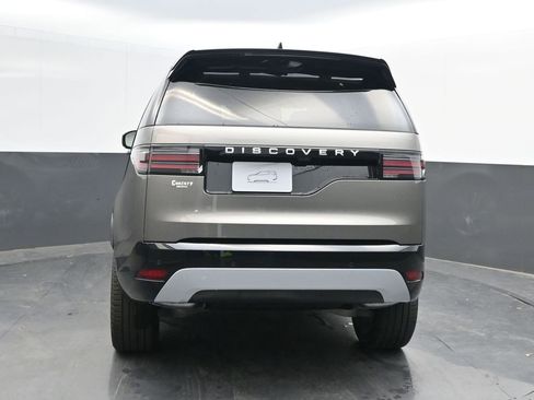 New 2025 Land Rover Discovery Metropolitan Edition AWD/4WD image 6